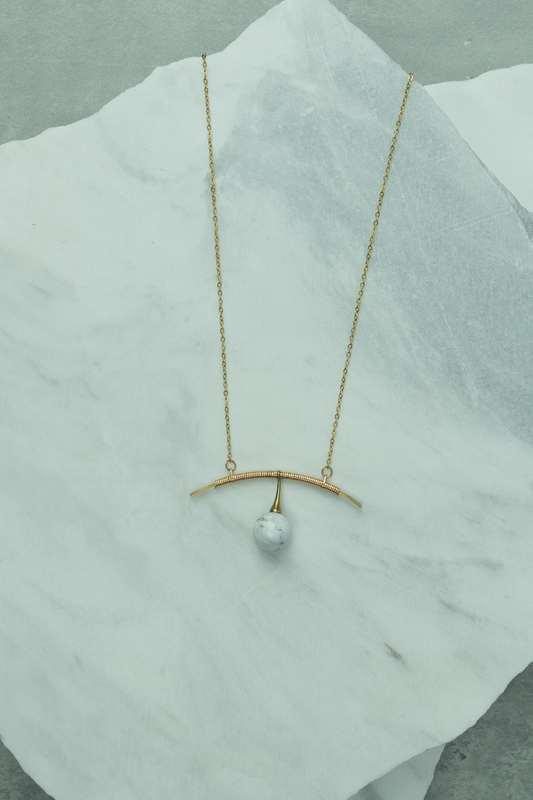 Curved bar with Howlite Necklace