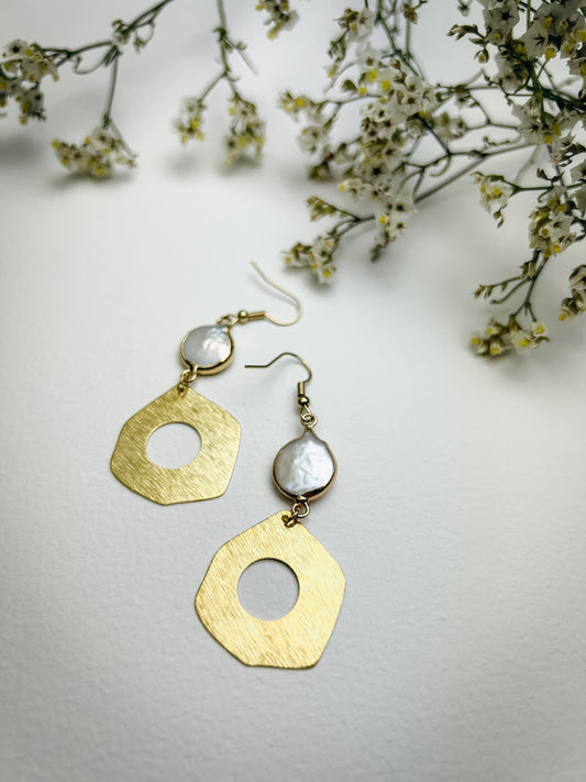 Hoop Earrings with Pearl
